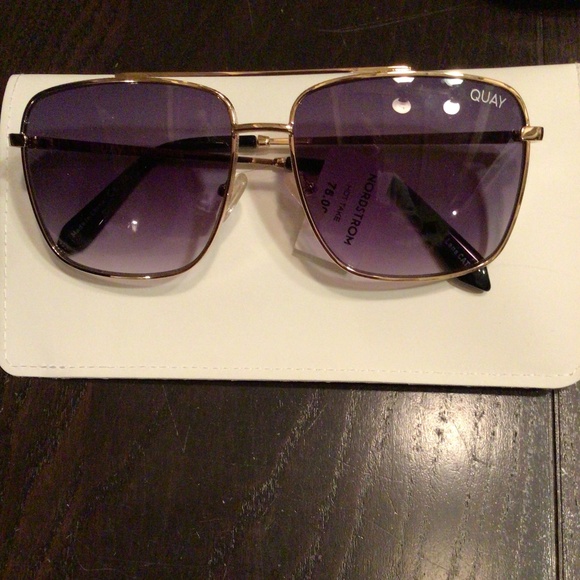New!quay hot take square aviators